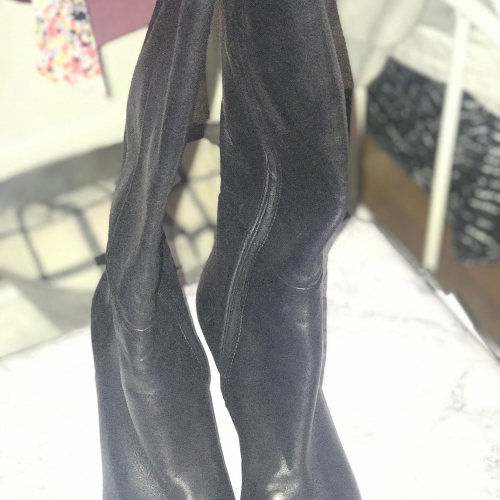 Boots - Picture 2 of 3